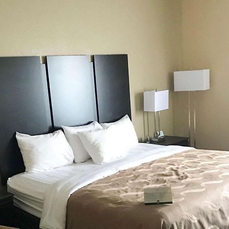 Quality Inn & Suites Mendota Near I-39 Buitenkant foto