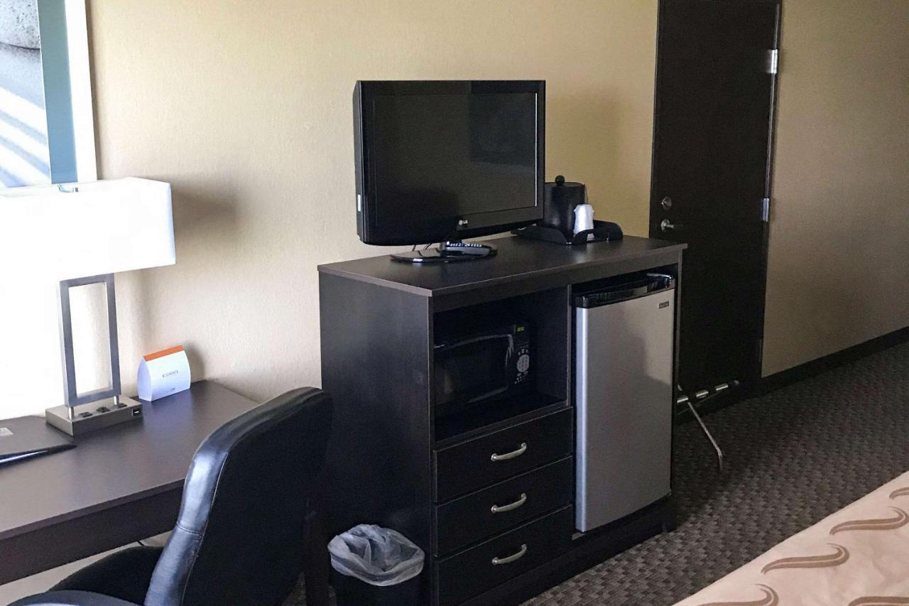Quality Inn & Suites Mendota Near I-39 Buitenkant foto