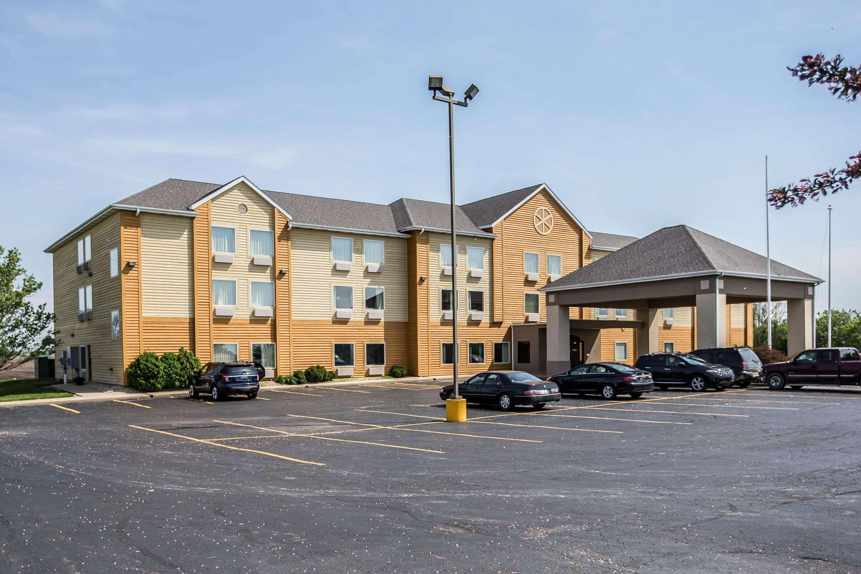 Quality Inn & Suites Mendota Near I-39 Buitenkant foto