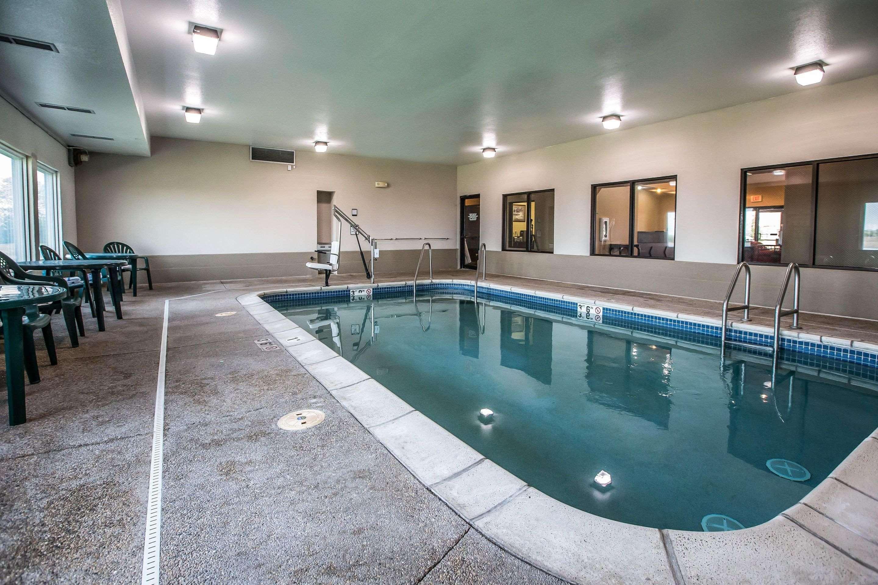 Quality Inn & Suites Mendota Near I-39 Buitenkant foto